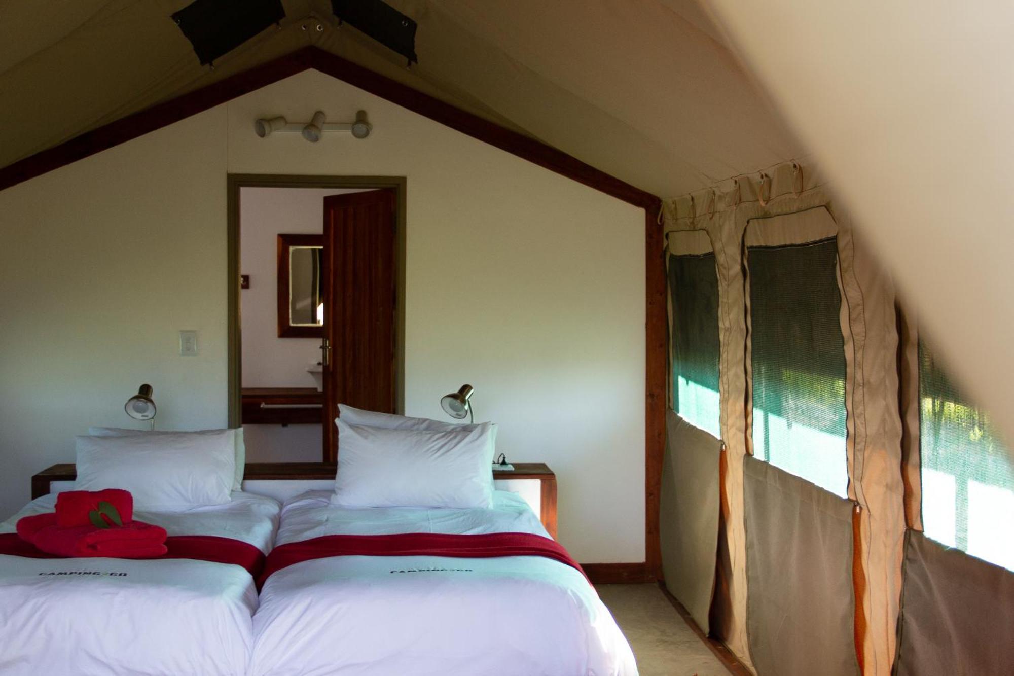 Etosha Safari Camping2Go Okaukuejo Quarto foto
